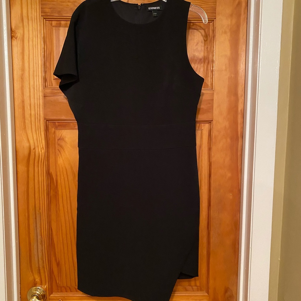 Express - One short sleeve dress